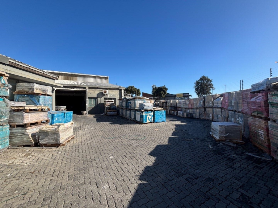 To Let commercial Property for Rent in Paarden Eiland Western Cape